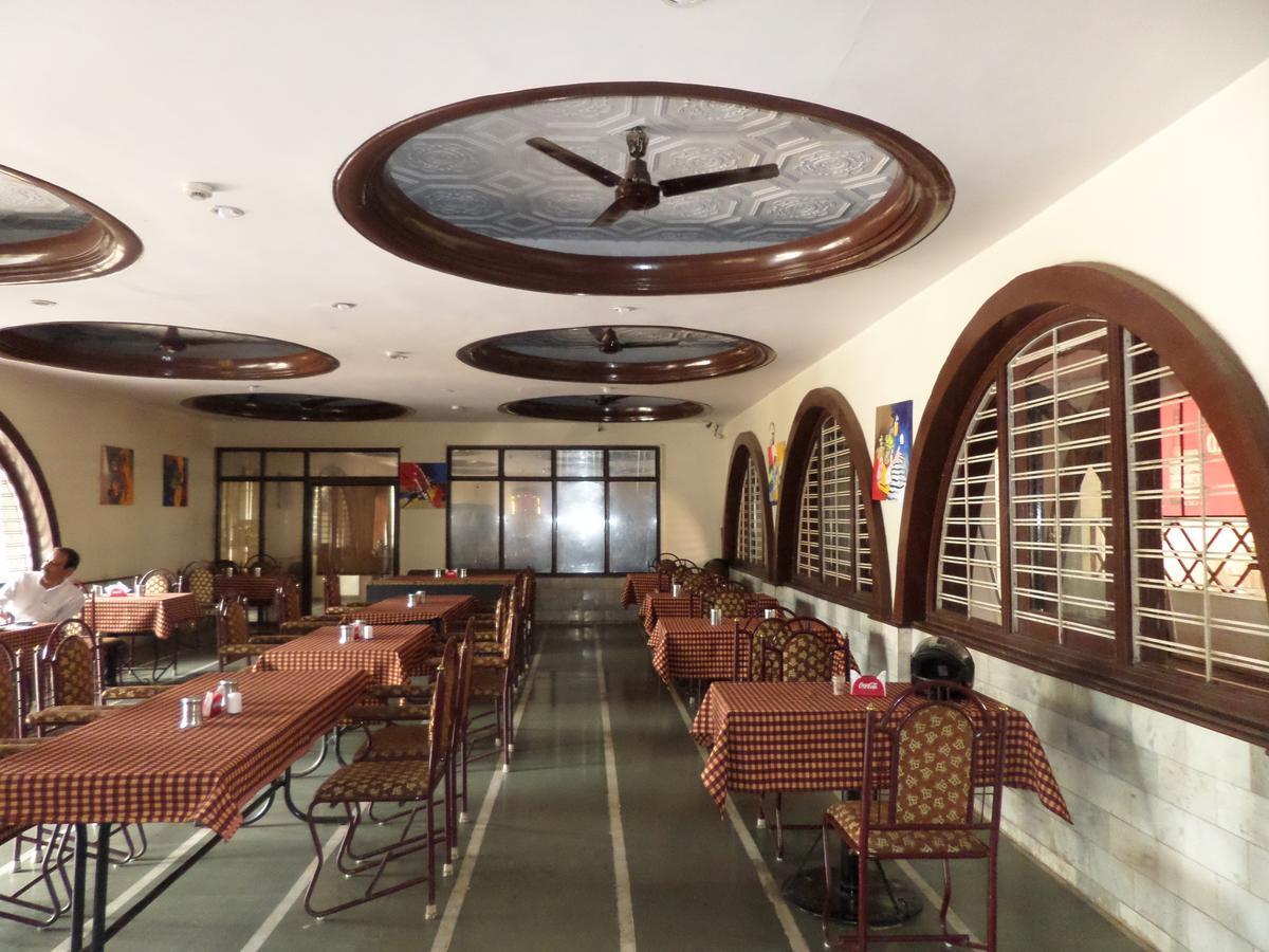 Hotel Ayodhya Nashik Exterior foto